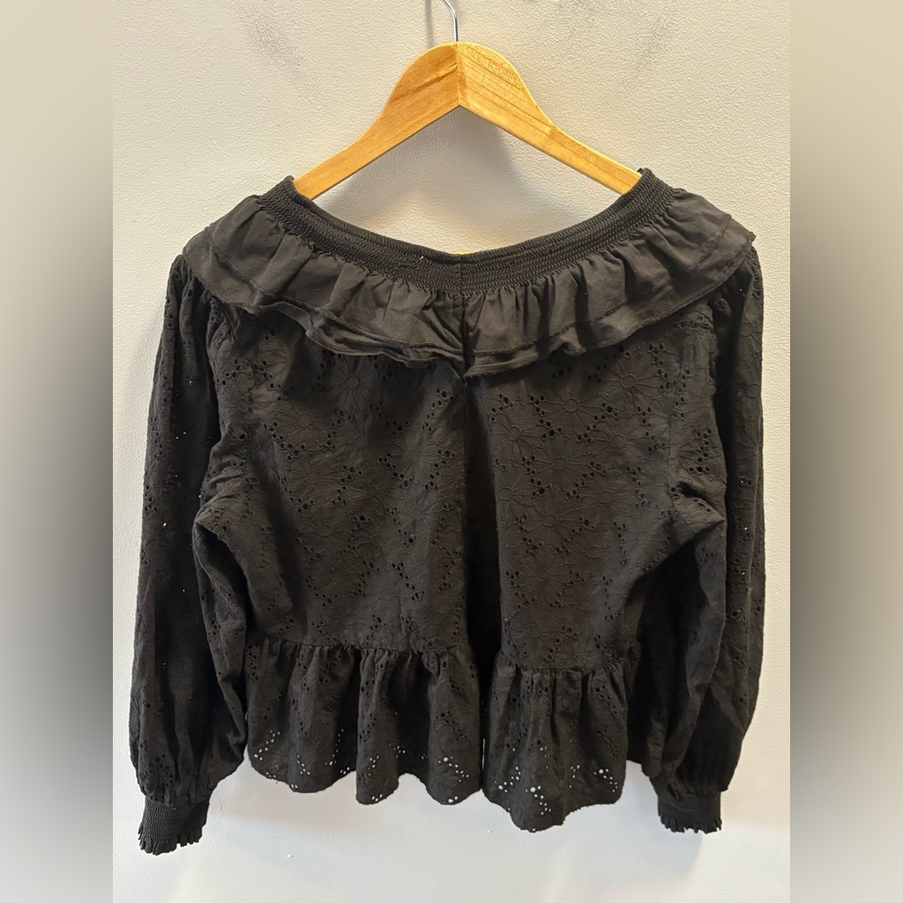 Ruffled V-Neck Peplum Blouse in Black - Picture 3 of 9